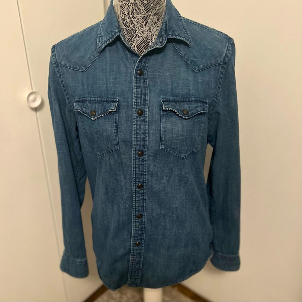 American Eagle 🦅 Denim Snap up Shirt